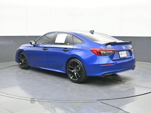Used 2024 Honda Civic Sport image 9