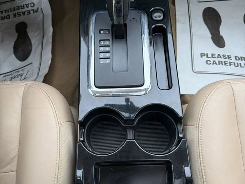 Used 2009 Ford Escape Limited FWD image 16