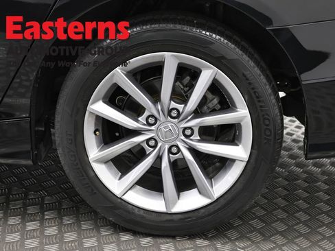 Used 2021 Honda Accord LX image 32