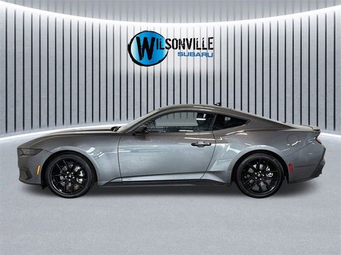 Used 2025 Ford Mustang Premium image 14