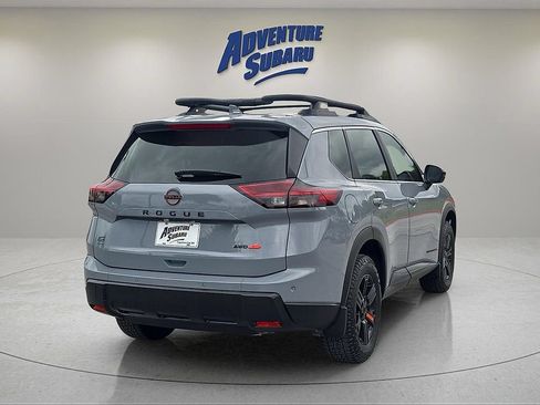 Used 2025 Nissan Rogue SV w/ Rock Creek Premium Package AWD/4WD image 6