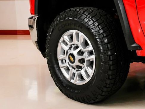 Used 2023 Chevrolet Silverado 2500 LT w/ Z71 Off-Road Package AWD/4WD image 52