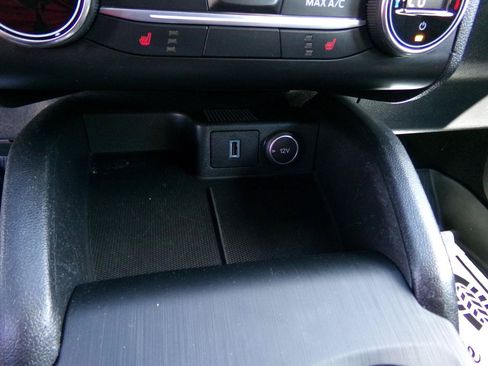 Used 2020 Ford Escape SE AWD/4WD image 18