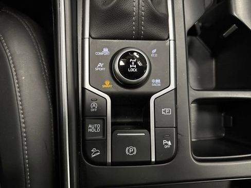 Used 2023 Kia Sorento X-Line EX image 24