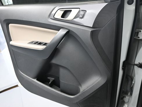 Used 2022 Ford Ranger Lariat w/ Equipment Group 501A High image 17