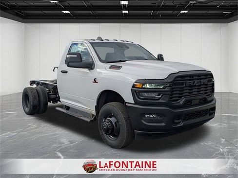 New 2026 RAM 3500 Tradesman image 7