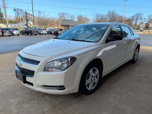 Used 2008 Chevrolet Malibu LS image 3