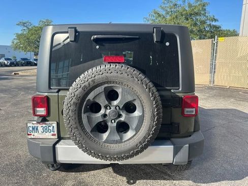 Used 2015 Jeep Wrangler Sahara w/ Connectivity Group AWD/4WD image 4