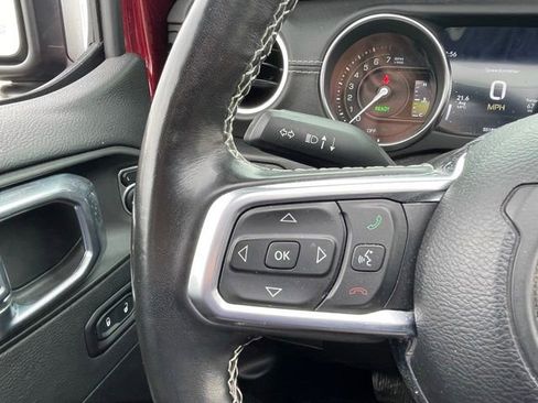 Used 2021 Jeep Wrangler Unlimited Sahara w/ Cold Weather Group AWD/4WD image 10