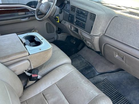 Used 2004 Ford F350 Lariat AWD/4WD image 16