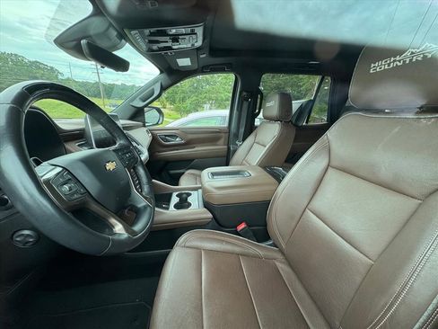 Used 2023 Chevrolet Tahoe High Country w/ Advanced Technology Package AWD/4WD image 9
