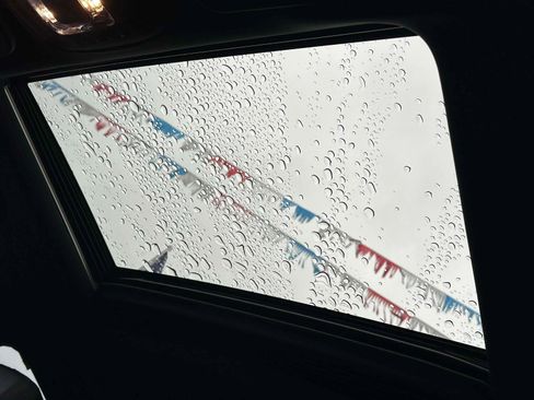 Used 2024 Mercedes-Benz GLE 450e 4MATIC image 19