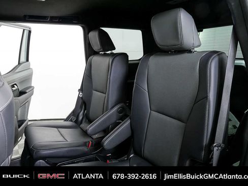 Used 2024 Lexus GX 550 w/ Accessory Package (2T) AWD/4WD image 20
