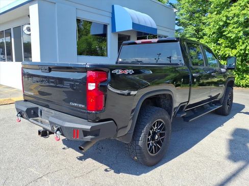 Used 2023 Chevrolet Silverado 2500 Custom w/ Custom Value Package AWD/4WD image 3