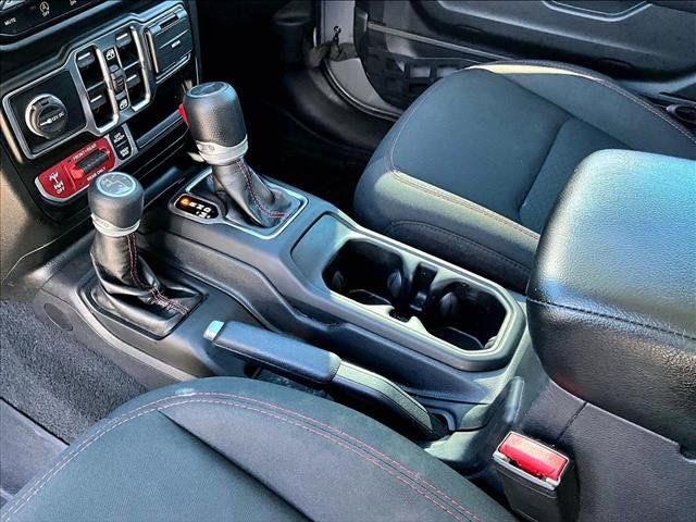 Used 2022 Jeep Gladiator Rubicon w/ LED Lighting Group AWD/4WD image 15