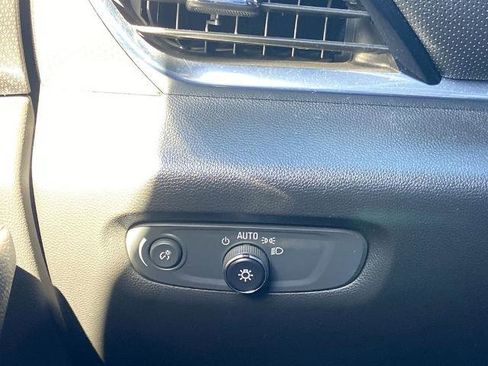 Used 2022 Chevrolet Traverse Premier w/ Redline Edition image 14