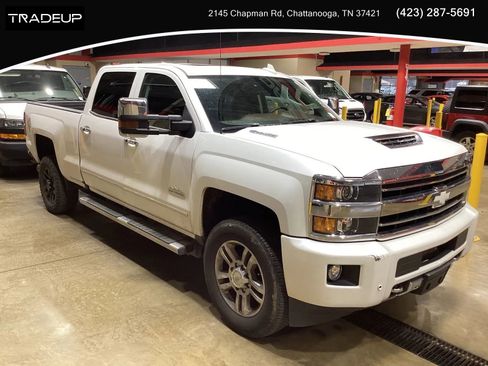 Used 2018 Chevrolet Silverado 2500 High Country w/ Duramax Plus Package AWD/4WD image 1