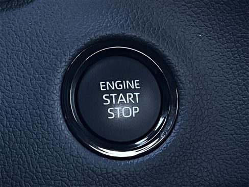 Used 2026 Toyota Tundra Limited image 18