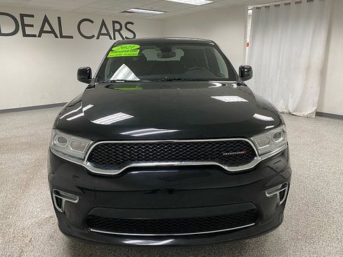 Used 2021 Dodge Durango SXT w/ 3rd Row Seating Group image 2