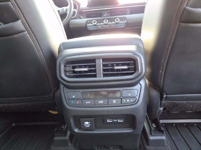 Used 2023 Honda Pilot Elite image 27