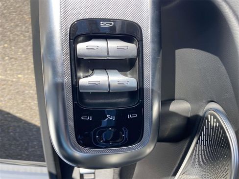 New 2025 Mercedes-Benz E 350 Sedan image 12