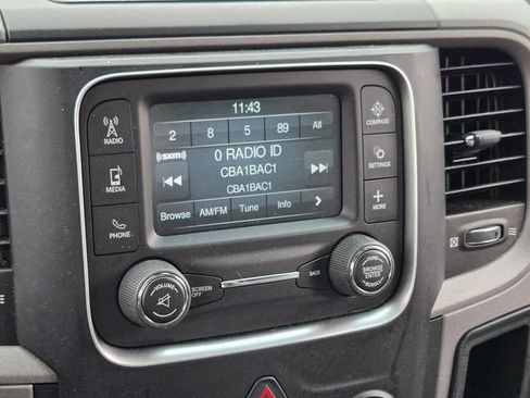 Used 2017 RAM 1500 Express AWD/4WD image 29