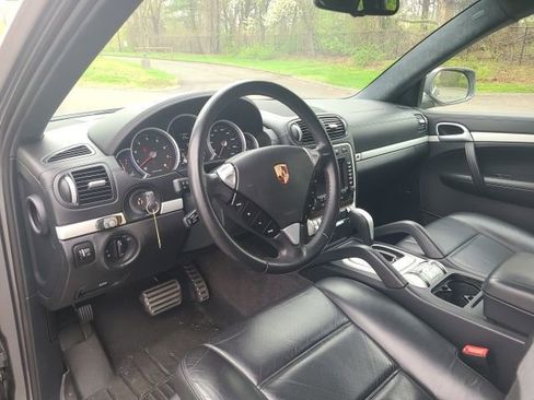 Used 2008 Porsche Cayenne Turbo image 10