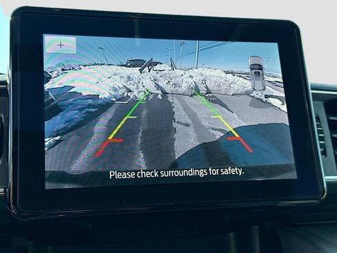 Certified 2022 Ford Explorer XLT w/ Equipment Group 202A image 16