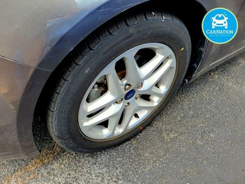 Used 2014 Ford Fusion SE w/ Equipment Group 202A FWD image 22
