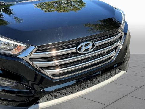Used 2018 Hyundai Tucson Limited w/ Cargo Package FWD image 29