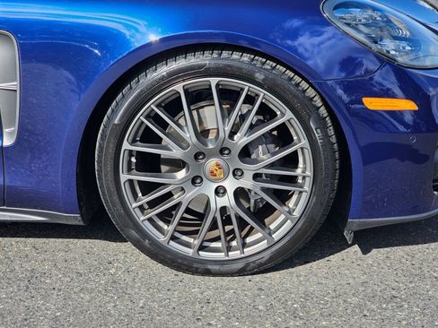 Used 2022 Porsche Panamera 4 Platinum Edition w/ Assistance Package AWD/4WD image 9
