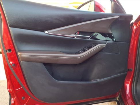 Used 2024 MAZDA CX-30 AWD 2.5 S w/ Premium Package image 16