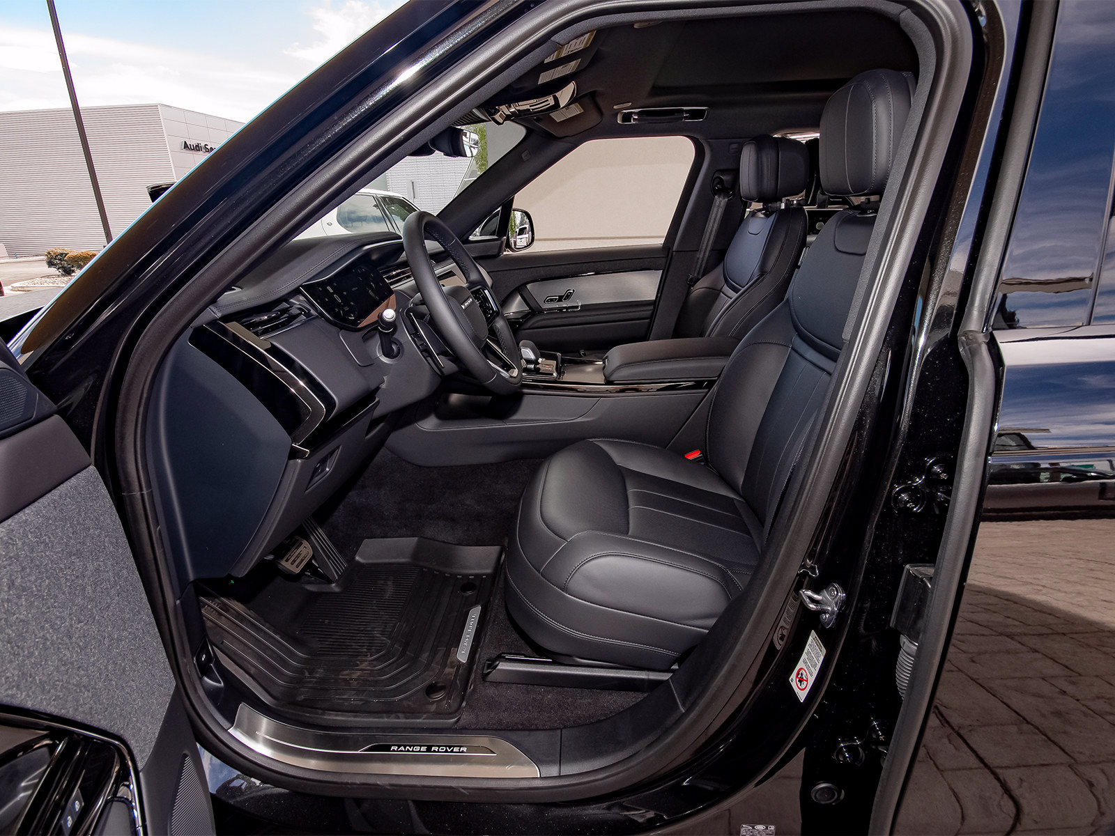 New 2026 Land Rover Range Rover Sport SE AWD/4WD image 34
