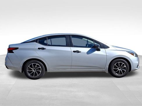 Used 2020 Nissan Versa S image 8