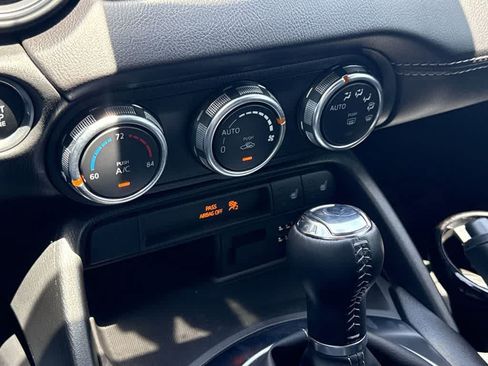 Used 2022 MAZDA MX-5 Miata Grand Touring w/ Weather Package RWD image 20