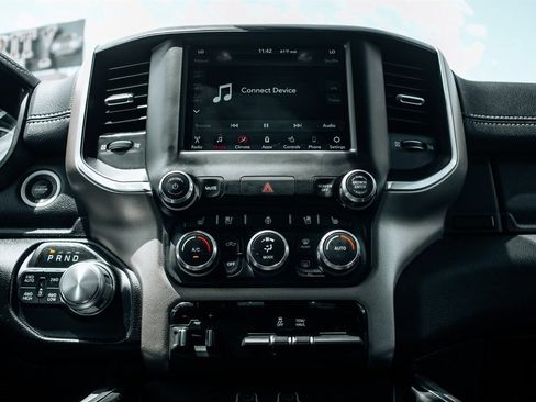 Used 2020 RAM 1500 Laramie AWD/4WD image 25