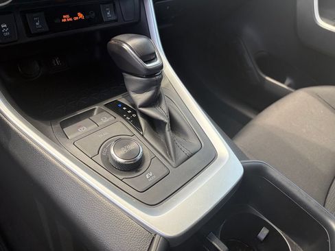 Used 2025 Toyota RAV4 SE w/ Convenience Package AWD/4WD image 14
