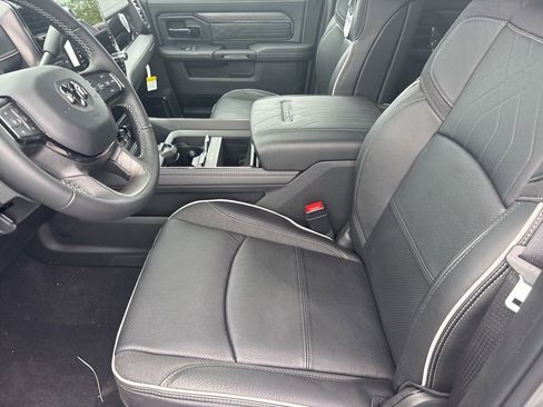 New 2026 RAM 3500 Limited AWD/4WD image 19