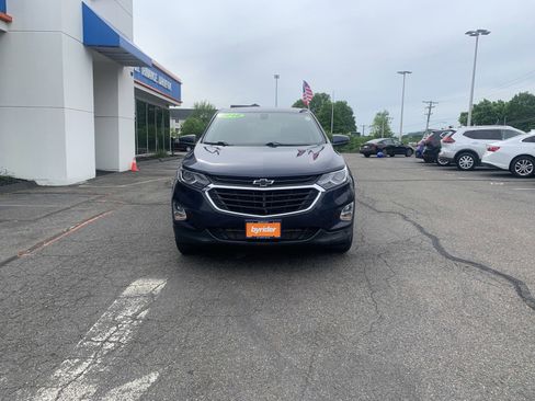 Used 2018 Chevrolet Equinox LT AWD/4WD image 2