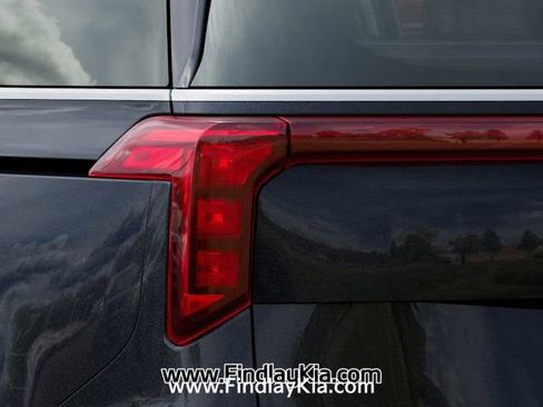 New 2026 Kia Carnival FWD image 14