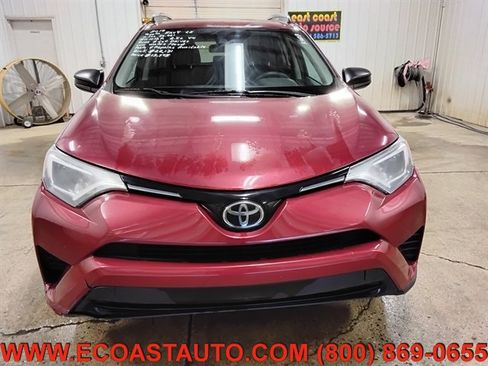 Used 2018 Toyota RAV4 LE AWD/4WD image 7