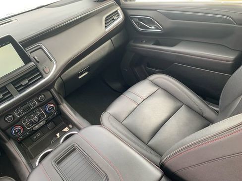 Used 2023 Chevrolet Suburban RST w/ Luxury Package image 21