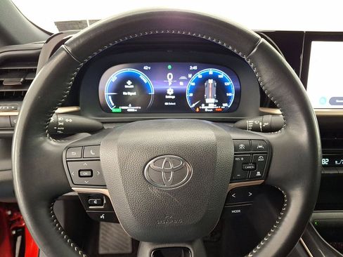 Used 2024 Toyota Crown XLE image 16