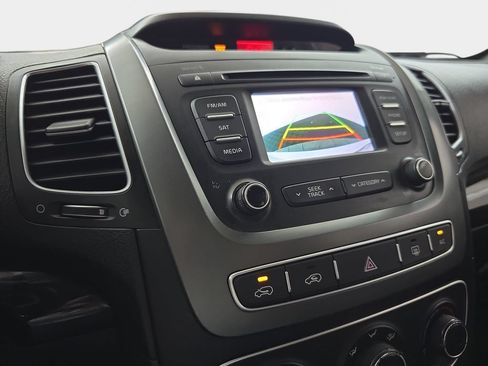 Used 2015 Kia Sorento LX AWD/4WD image 23