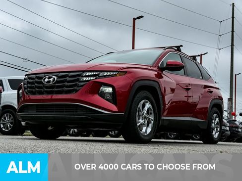 Used 2023 Hyundai Tucson SEL FWD image 2