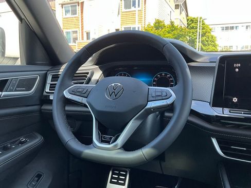 New 2025 Volkswagen Atlas Cross Sport SEL Premium R-Line image 21