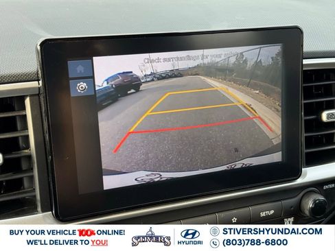 Certified 2023 Hyundai Venue SEL w/ Cargo Package image 4