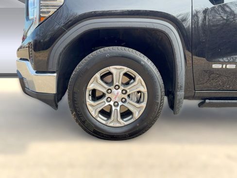 Certified 2023 GMC Sierra 1500 SLT AWD/4WD image 10