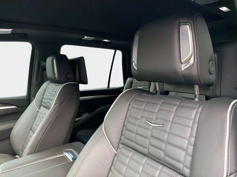 Used 2025 Cadillac Escalade Sport Platinum AWD/4WD image 41