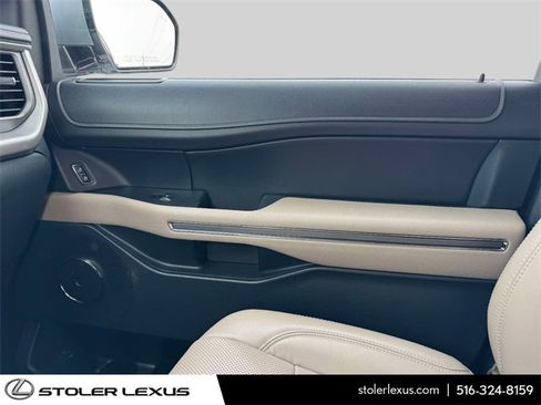 Used 2022 Ford Expedition XLT image 40